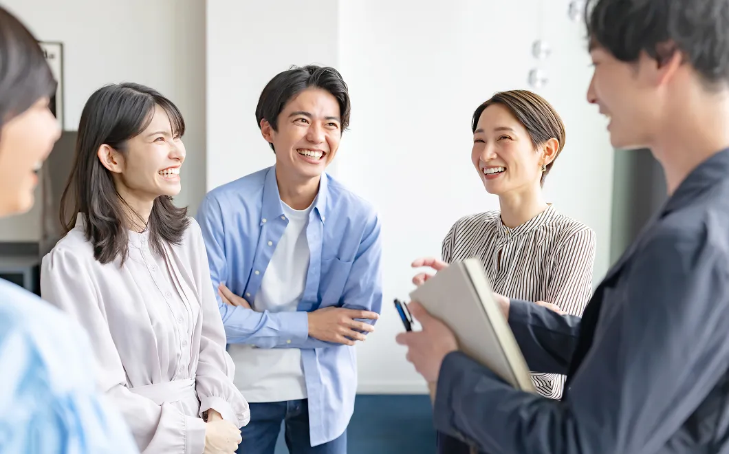 CAREERS 社員募集 営業職・企画職